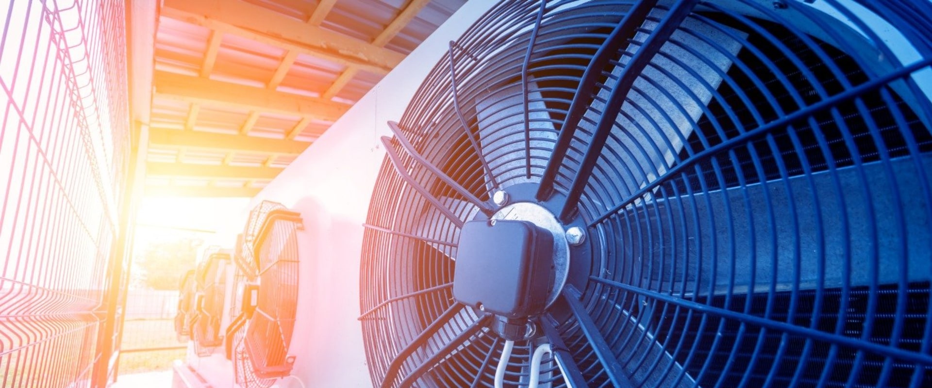 HVAC Contractors: Understanding the Pros and Cons