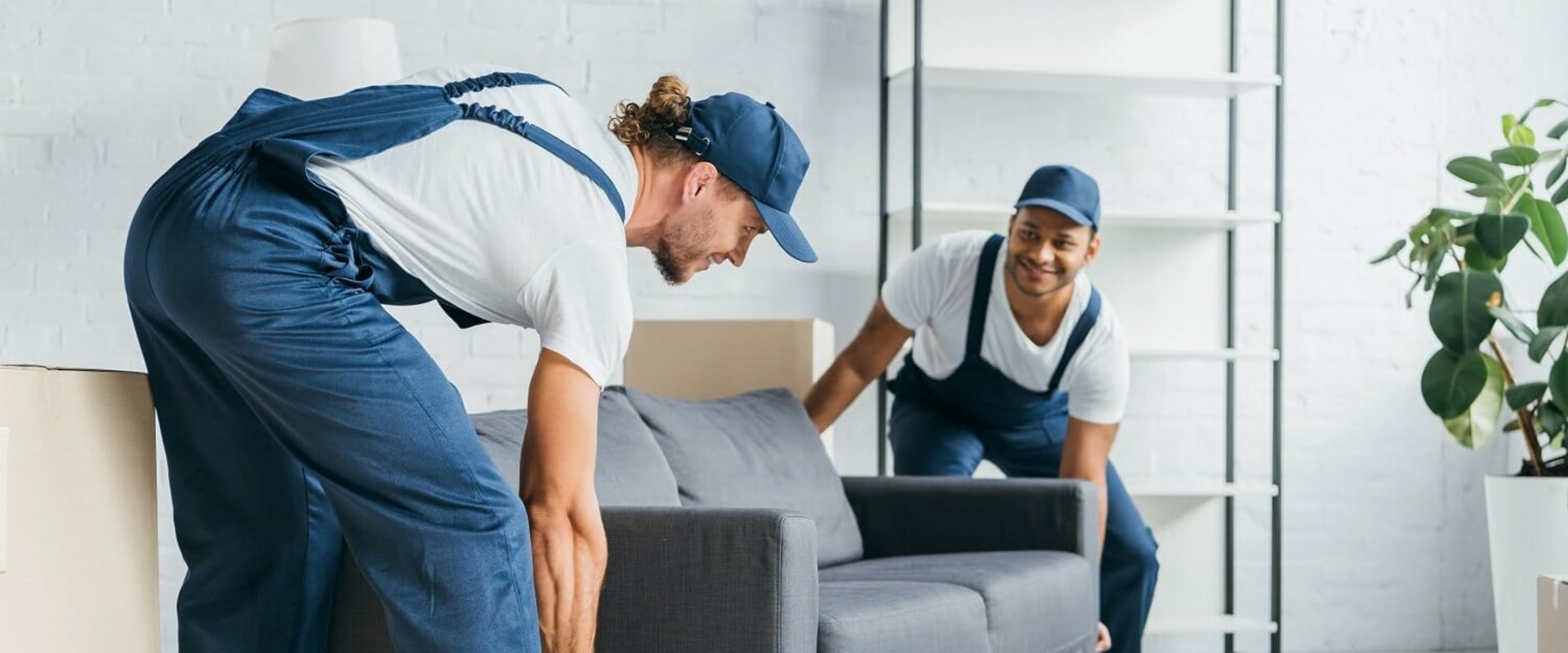 The Importance of Hiring Local Moving Contractors